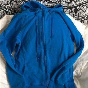 Sporty ZELLA sweater🦕